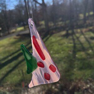 #1529 TRI FISH SUN CATCHER SUN TRI FISH  5 1/4” X 3 1/4”  MULTI COLOR COLLECTABL